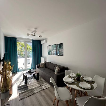 Skytravel 26 Apartament Pileckiego Nowy Dwor Mazowiecki Airport Modlin 24H Εξωτερικό φωτογραφία