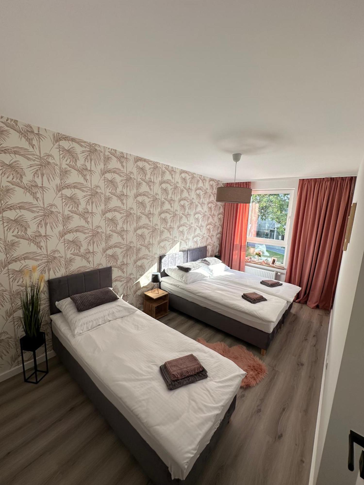 Skytravel 26 Apartament Pileckiego Nowy Dwor Mazowiecki Airport Modlin 24H Εξωτερικό φωτογραφία