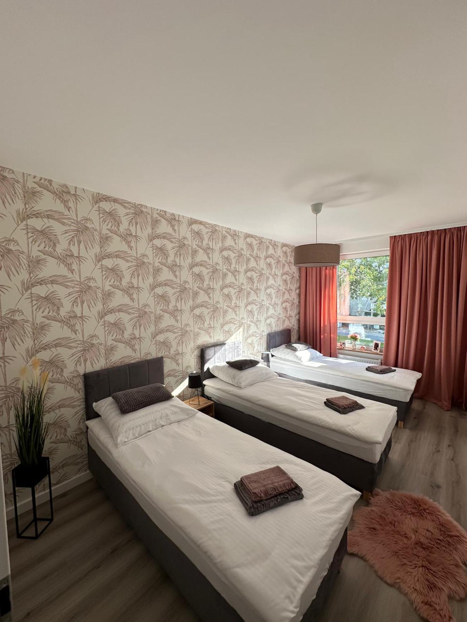 Skytravel 26 Apartament Pileckiego Nowy Dwor Mazowiecki Airport Modlin 24H Εξωτερικό φωτογραφία